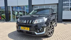 Zwart Gebruikt 2019 Suzuki Vitara SUV | € 17.450 (Eerlijke prijs)