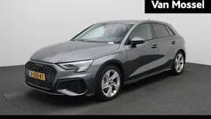 Grijs Gebruikt 2024 Audi A3 Sportback S-Line Hatchback | € 35.900 (Eerlijke prijs)