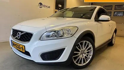 Wit (metallic) Occasion 2010 Volvo C30 Kinetic Hatchback | € 2.995 (Eerlijke prijs)