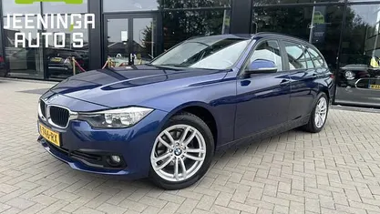 Blauw Gebruikt 2017 BMW 318 Stationwagen | € 12.500 (Eerlijke prijs)