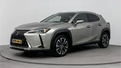 Grijs Gebruikt 2021 Lexus UX 250h Business Edition SUV | € 32.945 (Eerlijke prijs)