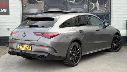 Occasion Mercedes CLA250 Shooting Brake AMG line 218 PK (160 kW) 2024 Grijs Stationwagen