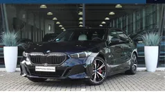 Zwart Gebruikt 2025 BMW 550e M Sport Sedan | € 87.950 (Eerlijke prijs)