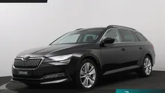 Zwart Gebruikt 2021 Skoda Superb Business Line Stationwagen | € 25.095 (Eerlijke prijs)