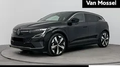 Zwart Nieuw 2025 Renault Megane E-Tech Komfort Hatchback | € 38.235 (Eerlijke prijs)