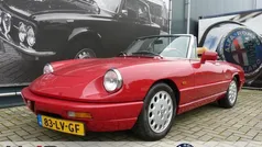 Rood Gebruikt 1992 Alfa Romeo Spider Cabriolet | € 24.995