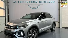 Zwart Gebruikt 2023 VW T-Roc Business SUV | € 23.999 (Eerlijke prijs)