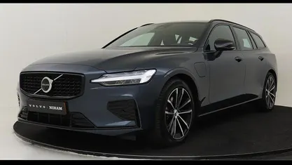 Gebruikt 2025 Volvo V60 Plus Stationwagen | € 43.890 (Eerlijke prijs)