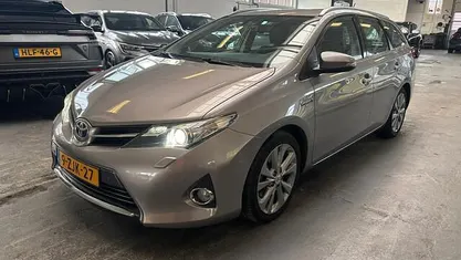 Occasion 2014 Toyota Auris Touring Sports Executive Stationwagen | € 7.250 (Eerlijke prijs)