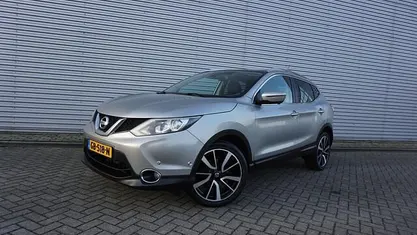 Occasion 2015 Nissan Qashqai Tekna SUV | € 10.450 (Goede deal)
