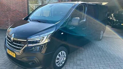 Occasion 2020 Renault Trafic Luxe MPV | € 17.950 (Eerlijke prijs)