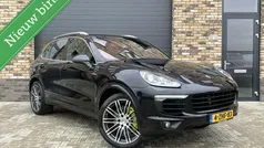 Zwart Gebruikt 2015 Porsche Cayenne SUV | € 32.995 (Eerlijke prijs)