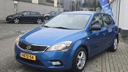 Occasion 2011 Kia Ceed Comfort Hatchback | € 5.199 (Eerlijke prijs)