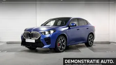 Blauw, metallic lak Gebruikt 2025 BMW iX2 M Sport SUV | € 57.900 (Super prijs)