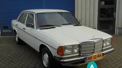 Wit Gebruikt 1985 Mercedes E230 Sedan | € 7.995