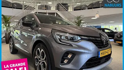 Gebruikt 2021 Renault Captur Intens SUV | € 19.450 (Eerlijke prijs)