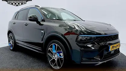 Zwart Gebruikt 2023 Lynk & Co 01 SUV | € 27.000 (Eerlijke prijs)