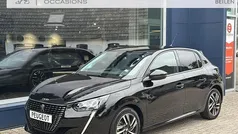 Zwart Gebruikt 2023 Peugeot 208 Allure Hatchback | € 17.850 (Eerlijke prijs)