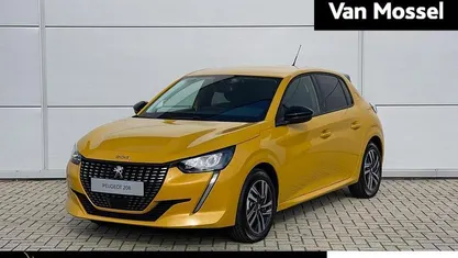 Geel Gebruikt 2023 Peugeot 208 Allure Hatchback | € 18.940 (Eerlijke prijs)