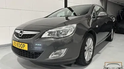 Occasion 2011 Opel Astra Cosmo Hatchback | € 3.740 (Eerlijke prijs)