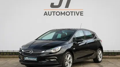 Zwart Occasion 2018 Opel Astra Innovation Hatchback | € 11.200 (Eerlijke prijs)