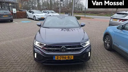 Grijs Gebruikt 2023 VW T-Roc Cabriolet R-line Cabriolet | € 37.900 (Eerlijke prijs)