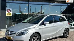 Grijs Gebruikt 2013 Mercedes B180 Ambition MPV | € 9.749 (Eerlijke prijs)