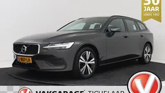 Grijs Gebruikt 2021 Volvo V60 Momentum Stationwagen | € 26.999 (Super prijs)