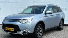 Gebruikt 2015 Mitsubishi Outlander P-HEV Edition SUV | € 16.500 (Goede deal)