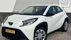 Gebruikt 2025 Toyota Aygo X Play SUV | € 18.900 (Eerlijke prijs)