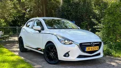 Wit Gebruikt 2016 Mazda 2 Hatchback | € 8.950 (Eerlijke prijs)