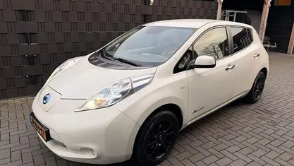 Gebruikt 2013 Nissan Leaf Base Hatchback | € 5.250 (Eerlijke prijs)