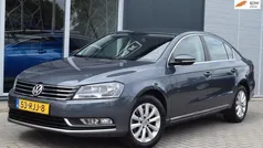 Grijs Gebruikt 2011 VW Passat Comfortline Sedan | € 7.999 (Eerlijke prijs)
