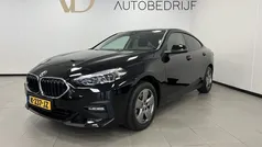 Zwart, metallic lak Gebruikt 2021 BMW 218 Executive Coupé | € 23.950 (Goede deal)
