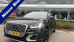 Zwart Gebruikt 2019 Audi Q2 Design SUV | € 23.500 (Eerlijke prijs)