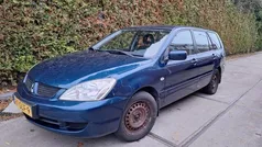 Blauw, metallic lak Gebruikt 2008 Mitsubishi Lancer Inform Stationwagen | € 800 (Super prijs)