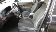 Zwart Gebruikt 2005 Opel Vectra Elegance Sedan | € 1.249 (Eerlijke prijs)
