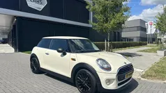 Gebruikt 2015 Mini Cooper Hatchback | € 9.750 (Super prijs)