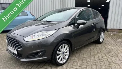 Occasion Ford Fiesta Titanium 101 PK (74 kW) 2016 Grijs Hatchback