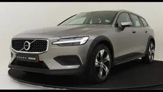 Gebruikt 2021 Volvo V60 CC Pro Stationwagen | € 38.290 (Super prijs)