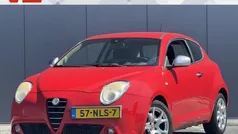 Rood, metallic lak Gebruikt 2008 Alfa Romeo MiTo Hatchback | € 1.999 (Super prijs)
