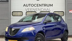 Blauw, metallic lak Gebruikt 2015 Lancia Ypsilon Hatchback | € 2.500 (Super prijs)