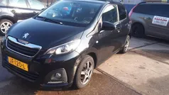 Zwart Gebruikt 2016 Peugeot 108 Envy Hatchback | € 6.850 (Eerlijke prijs)