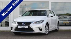Wit Gebruikt 2015 Lexus CT200h Business Edition Hatchback | € 15.960 (Eerlijke prijs)