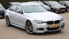 Grijs Gebruikt 2016 BMW 330 M Sport Sedan | € 18.999 (Goede deal)