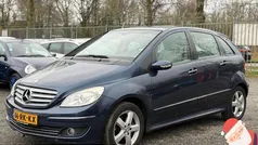 Blauw Gebruikt 2005 Mercedes B200 MPV | € 3.245 (Eerlijke prijs)
