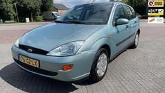 Gebruikt 2001 Ford Focus Trend Hatchback | € 1.490 (Eerlijke prijs)