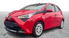 Rood Gebruikt 2019 Toyota Aygo X-play Hatchback | € 11.490 (Eerlijke prijs)