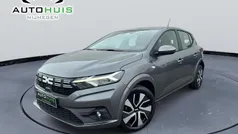 Gebruikt 2024 Dacia Sandero Expression Hatchback | € 16.745 (Eerlijke prijs)