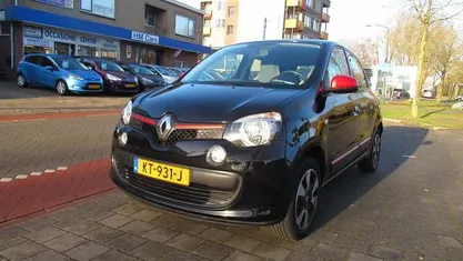 Zwart Gebruikt 2016 Renault Twingo Collection Hatchback | € 6.950 (Eerlijke prijs)